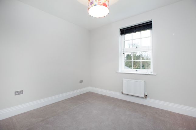 Detached house to rent in Grange Walk, Littlewick Green, Maidenhead