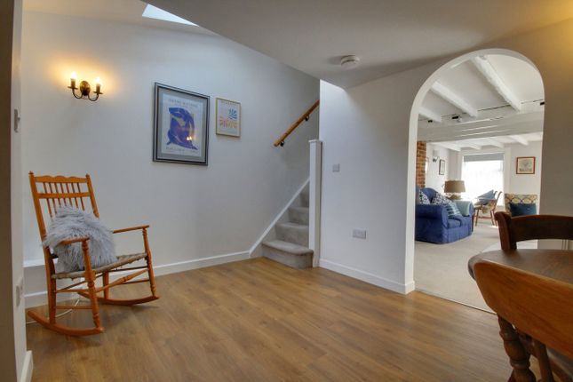 1 Bowling Green Cottage, Sway Road, Lymington photo 2