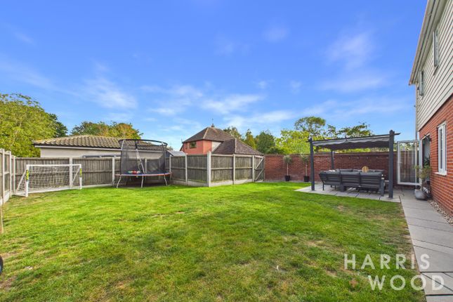31B Point Clear Road, St. Osyth, Essex photo 4