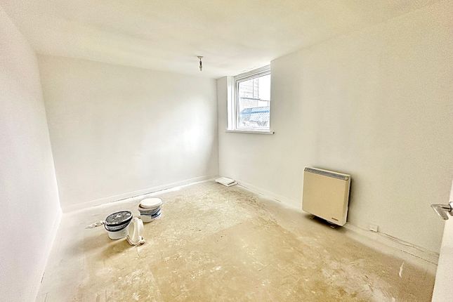 Flat 13a, Digbeth, Walsall photo 5