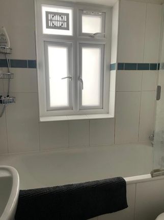 Flat to rent in Old Marylebone Road, London