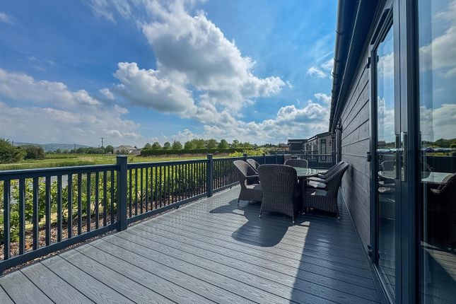 Lodge 53, Jasmine, Rookery Manor, Edingworth Road, Weston-Super-Mare photo 4