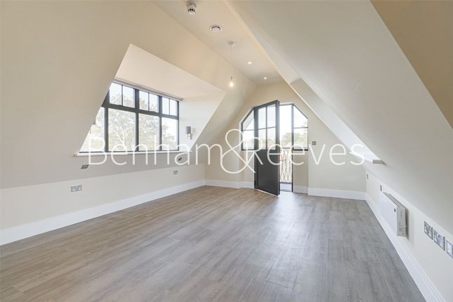 Carlyle Road, London photo 3
