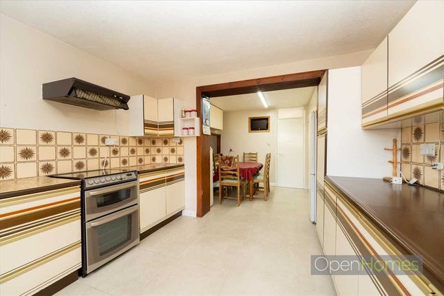 20, Grant Court, Colindale photo 4