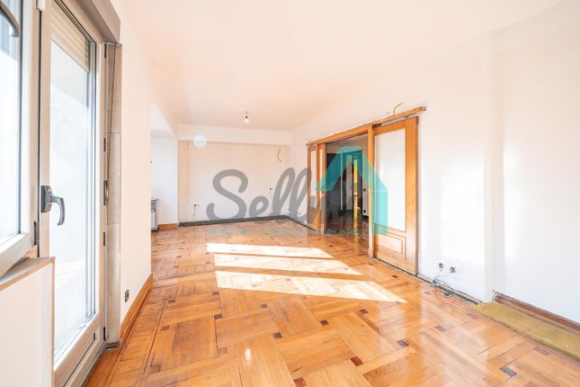 Apartment for sale in Calle Conde De Toreno 33004, Oviedo, Asturias