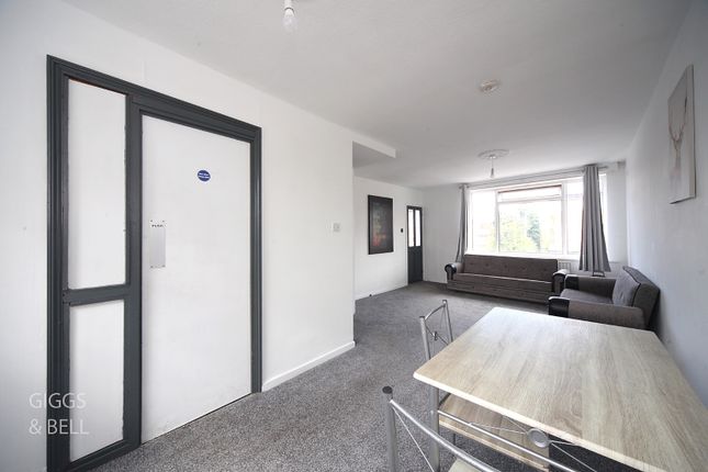 80 Tenby Drive, Luton, Bedfordshire photo 4