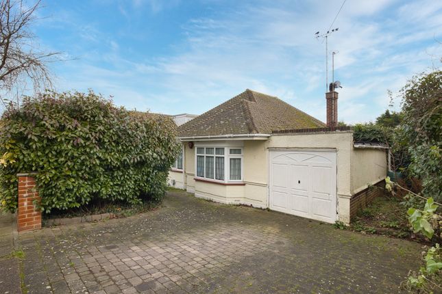 2-bed bungalow on 50, Masons Rise, Kent, £325,000