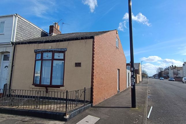 Thumbnail Cottage for sale in Tower Street West, Sunderland