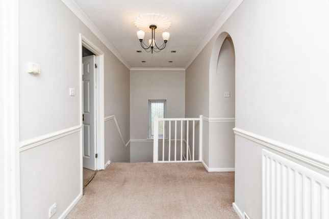 21, Morris Drive, Staffordshire photo 4