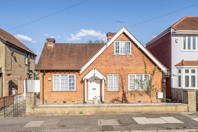 2-bed bungalow on 40, Lime Grove, Ruislip, £700,000