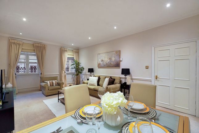 Quiet Hertford St Flat | Mayfair | Lift, Hertford Street, London photo 4
