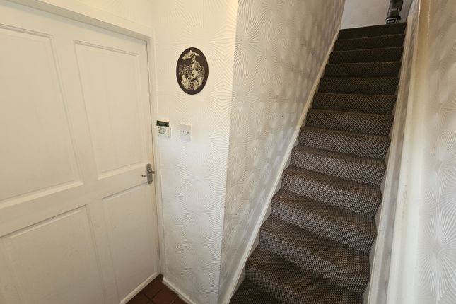 8, Lever Street, Heywood photo 2