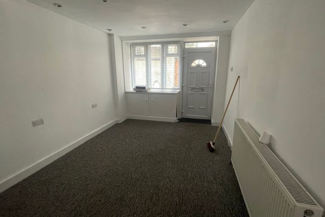 End terrace house to rent in Back Street, Weston-Super-Mare