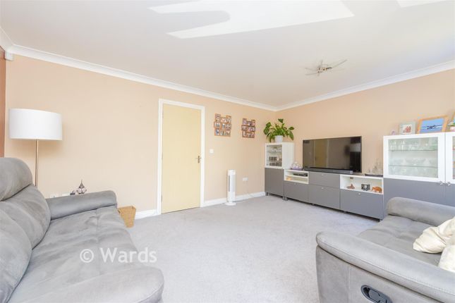 5, Cochrane Drive, Dartford photo 4