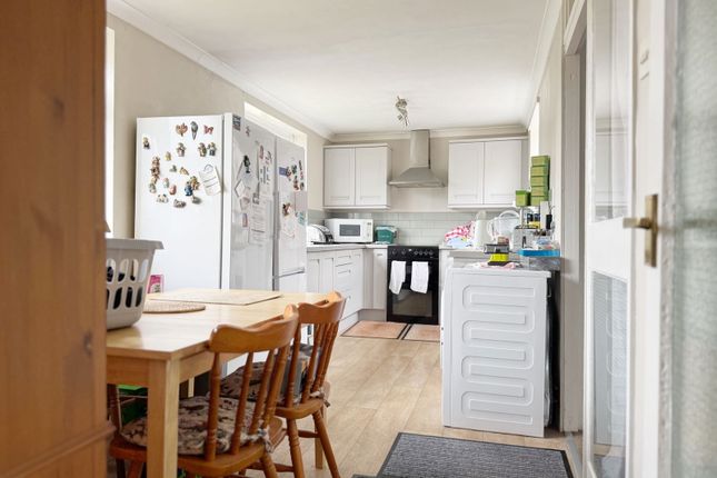 Blenheim, New Park Crescent, Newton Abbot photo 4