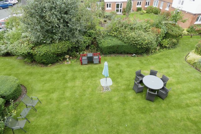 Flat for sale in Penny Court, Rosy Cross, Tamworth