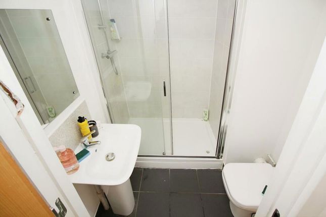 Study  Studio  328 Five Ways House, Tudor Road, Leicester photo 5