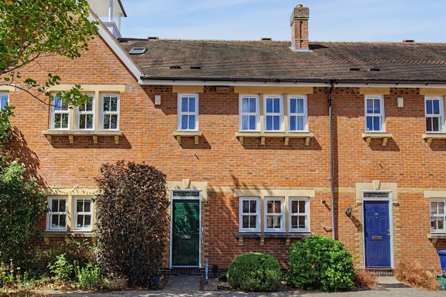 34, Balliol Court, Oxford photo 2