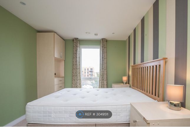 Rivington Apartments, Railway Terrace, Slough photo 3