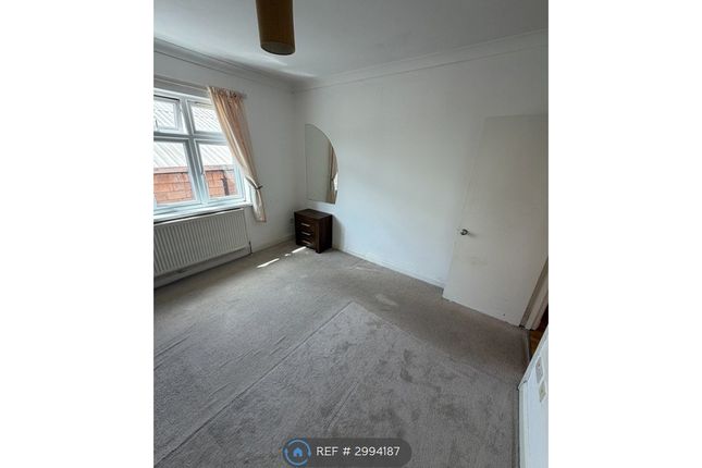 Flat, Uppingham Road, Leicester photo 5