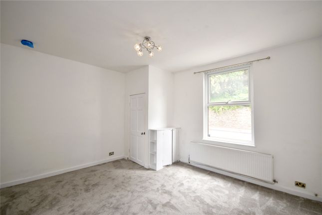 944, Manchester Road, Rochdale photo 2