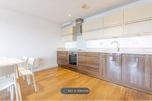 Crown Apartments, Westholme Gardens, Ruislip photo 2