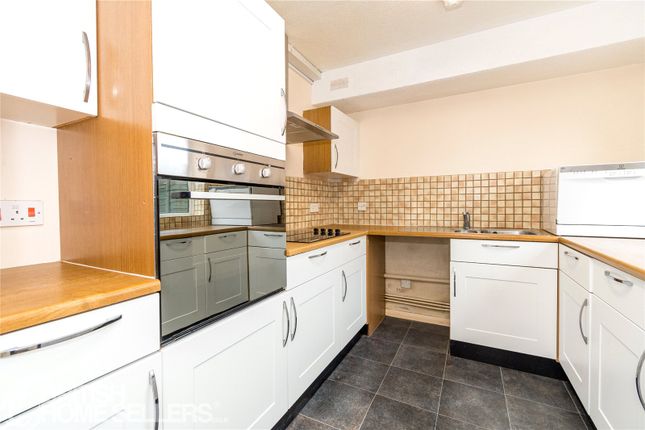 4, Applewood Place, Southampton photo 2