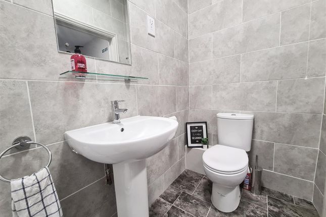 Room to rent in New Road, Dudley