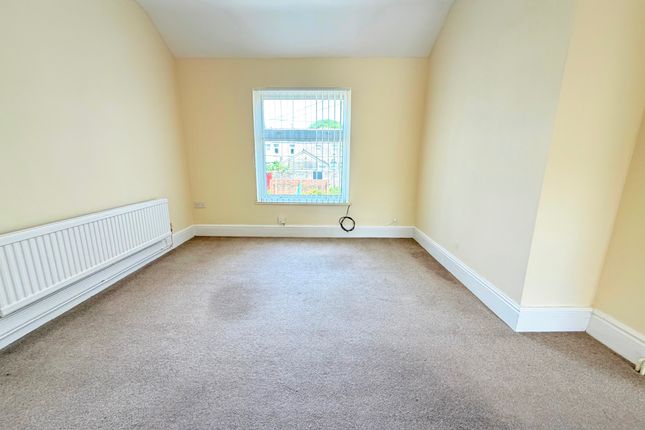14 Wenallt Road, Aberdare photo 3