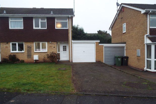 Thumbnail Property to rent in Salford Close, Redditch