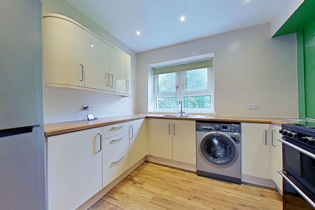 Flat 1/2, 16, Windhill Crescent, Glasgow photo 5