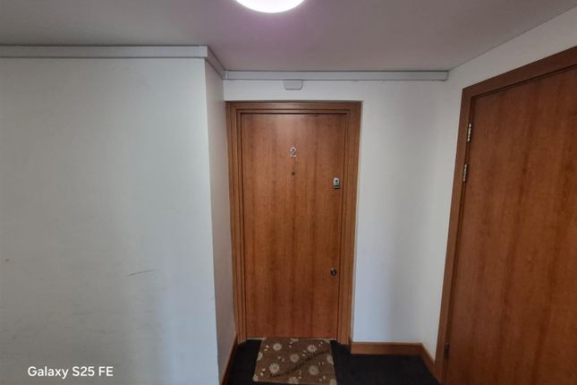 Flat 2, 12, Galleries Court, Kenway, Southend-On-Sea photo 4