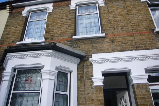 Thumbnail Terraced house to rent in Hall Road, London