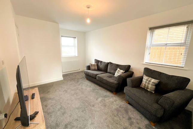 15 Waterside Road, Doncaster photo 2