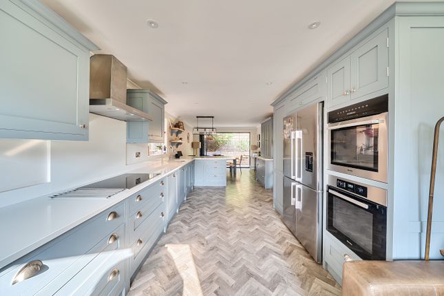 6, Burrow Hill Place, Hampshire photo 4