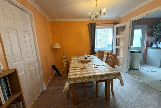 27, Stonehaven Way, Durham photo 4