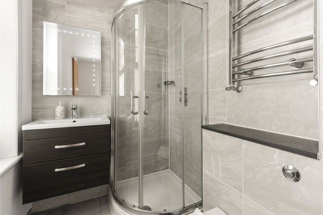 Flat 2, 48, Cavendish Road, London photo 4