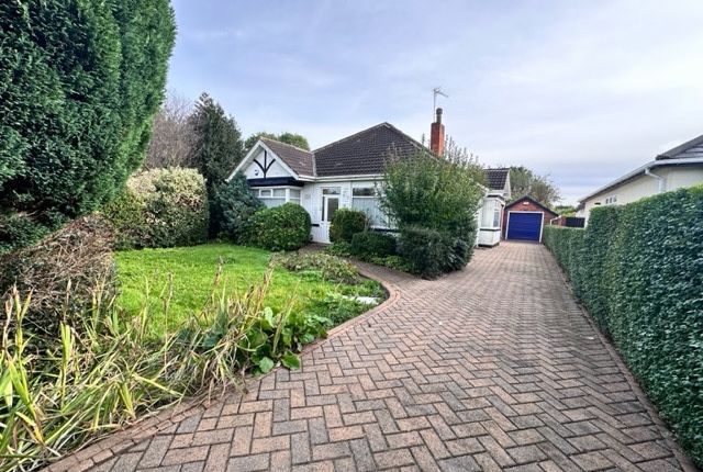Thumbnail Bungalow for sale in Holderness Road, Hull, Yorkshire