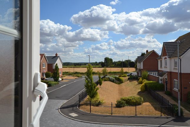 69 Huffer Road, Derby photo 4