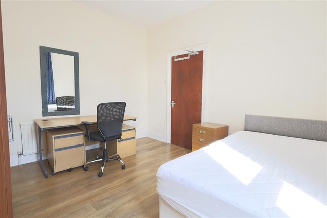 Cardigan Terrace, Newcastle Upon Tyne photo 5