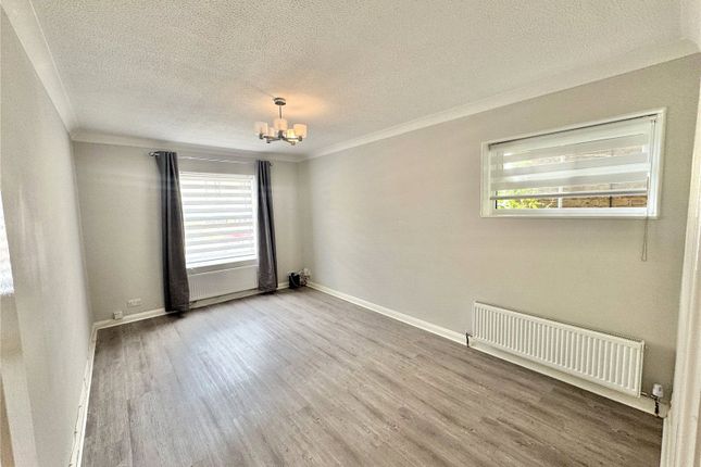 Flat 2, 36, Park Street, Hertfordshire photo 2