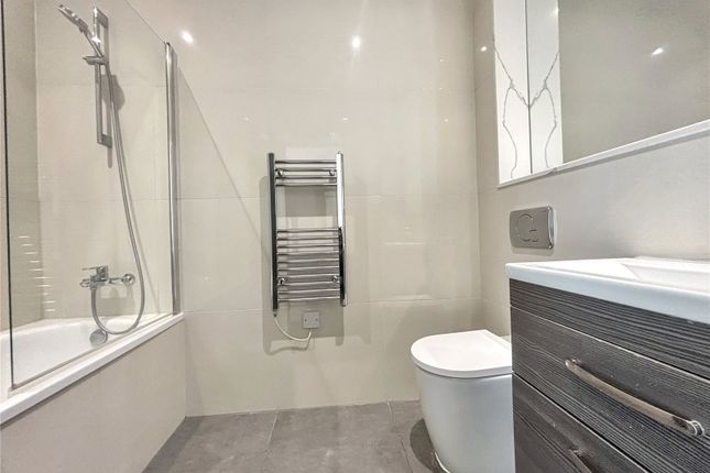 Flat 7 Chesterfield House,, 7, Bath Road, Berkshire photo 4