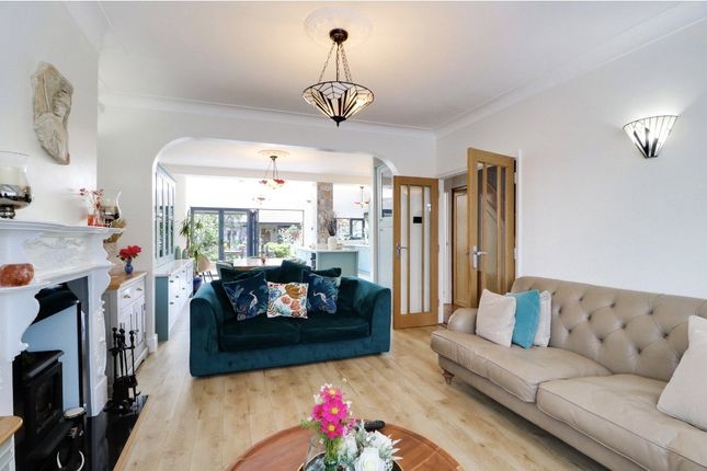 Terraced house for sale in Firs Park Avenue, Winchmore Hill, London