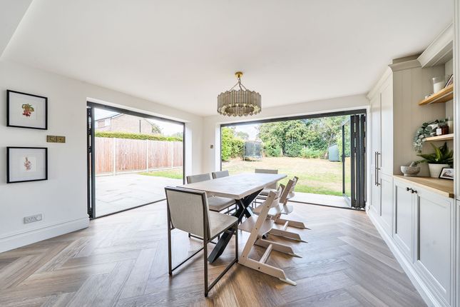 59 Elmleigh, Midhurst photo 4