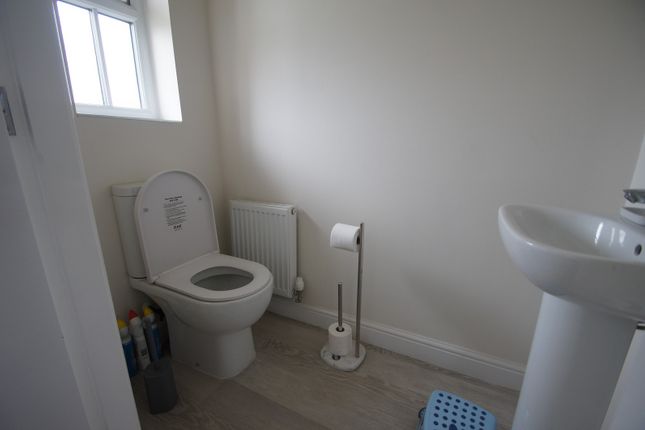 27, Standingwood Road, Ellesmere Port photo 5