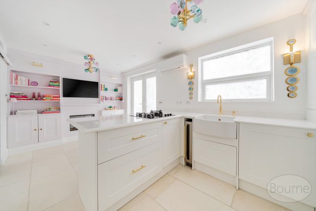 21B,, Anyards Road, Cobham photo 4