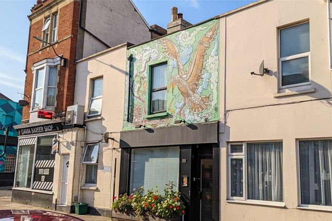 2-bed house on 33, Orchard Street, Somerset, £160,000