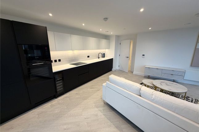 1 Trinity Way, Greater Manchester photo 4