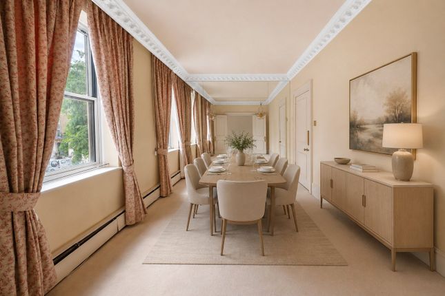 Flat 5, 40, Chester Square, London photo 4