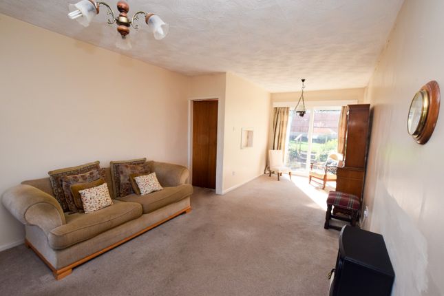 3, Bostock Close, Telford photo 2